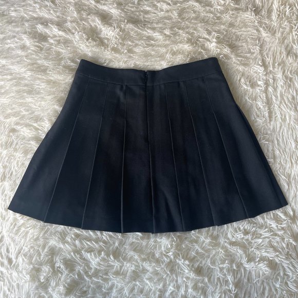Aritzia BRAND NEW Sunday Best Pleated Flare Mini Skirt - Picture 2 of 4